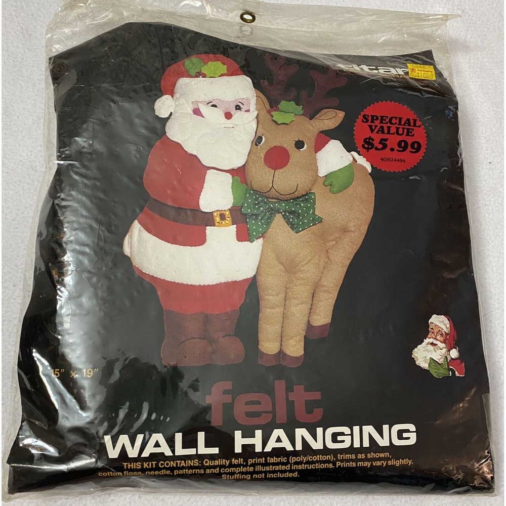 Titan Needlecraft Santa Claus and Rudolph Felt Wall Hanging Kit 15x19 inches NEW